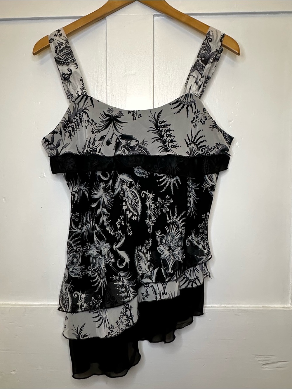 Black & White Floral Tiered Asymmetrical Camisole Size M